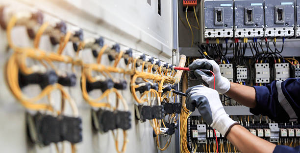 Professional Electrician technician working in North Shore, VA